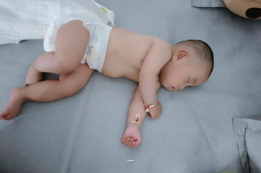 枣阳宝宝积食发烧怎么处理
